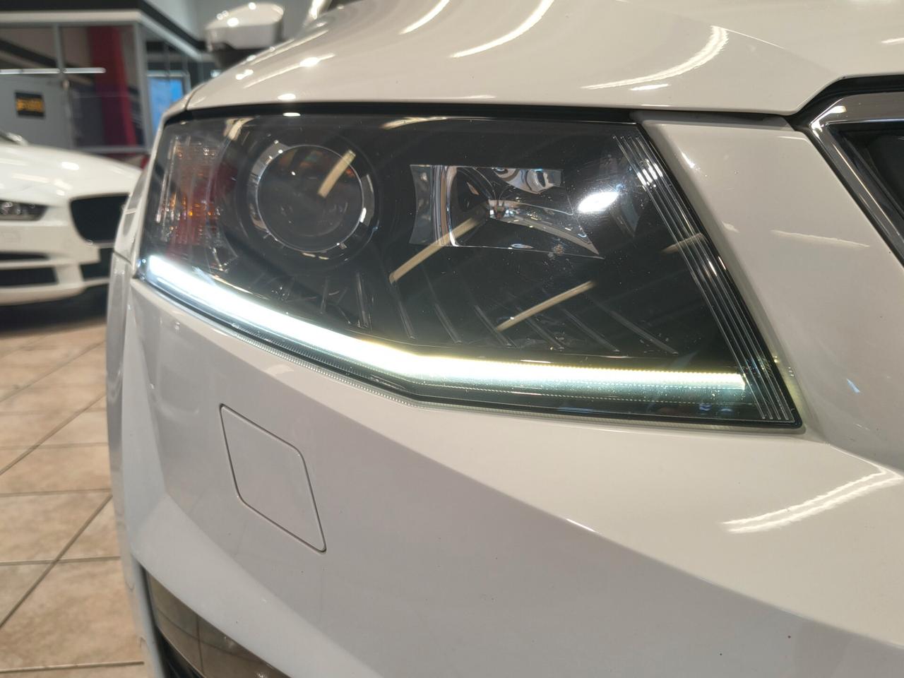 Skoda Octavia 2.0 TDI DSG Wagon RS 129.000 km