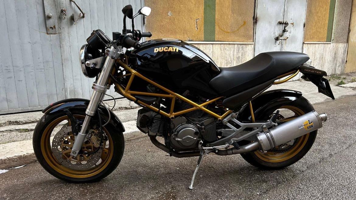 Ducati monster