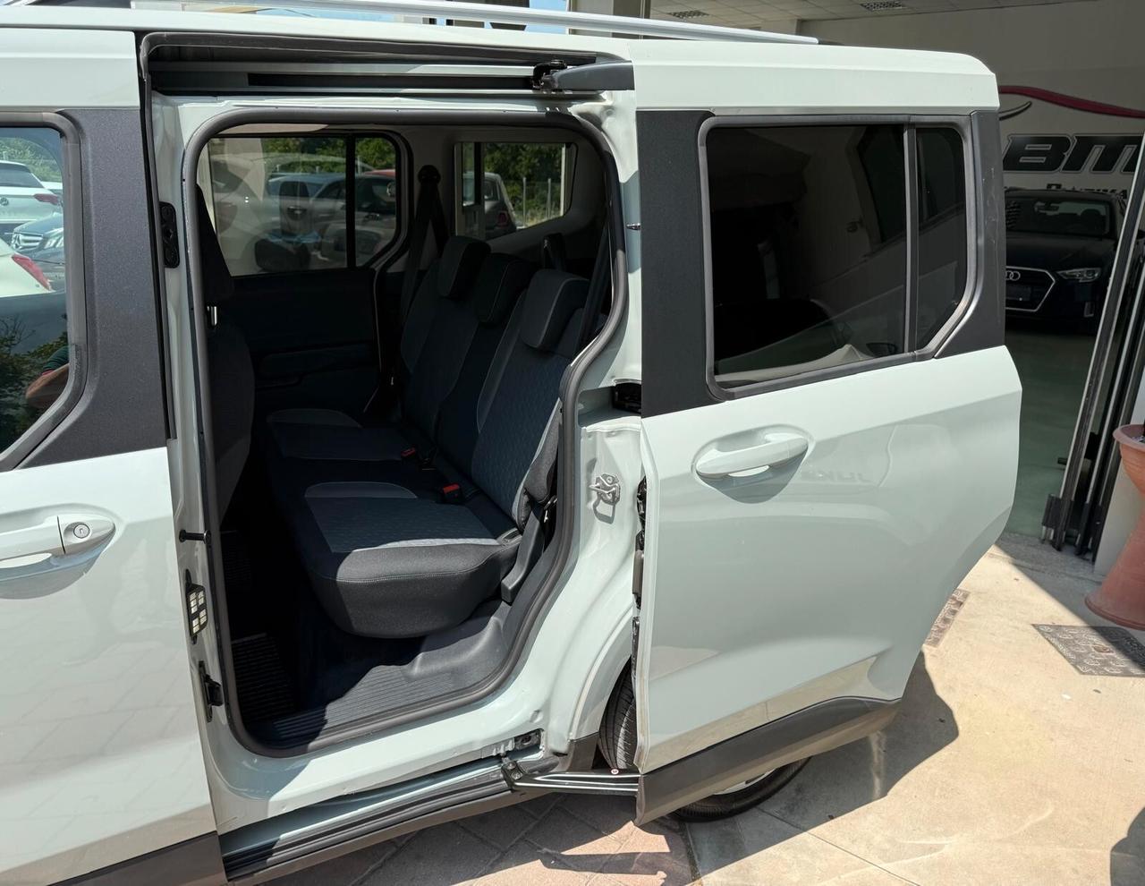Ford Tourneo Courier Tourneo Courier 1.0 EcoBoost Titanium