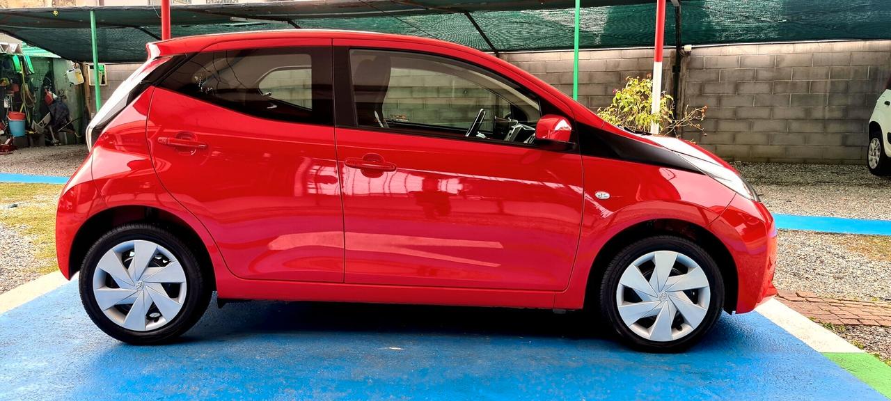 TOYOTA AYGO 1.0 BENZINA KM 76 MILA OK NEOPATENTATI