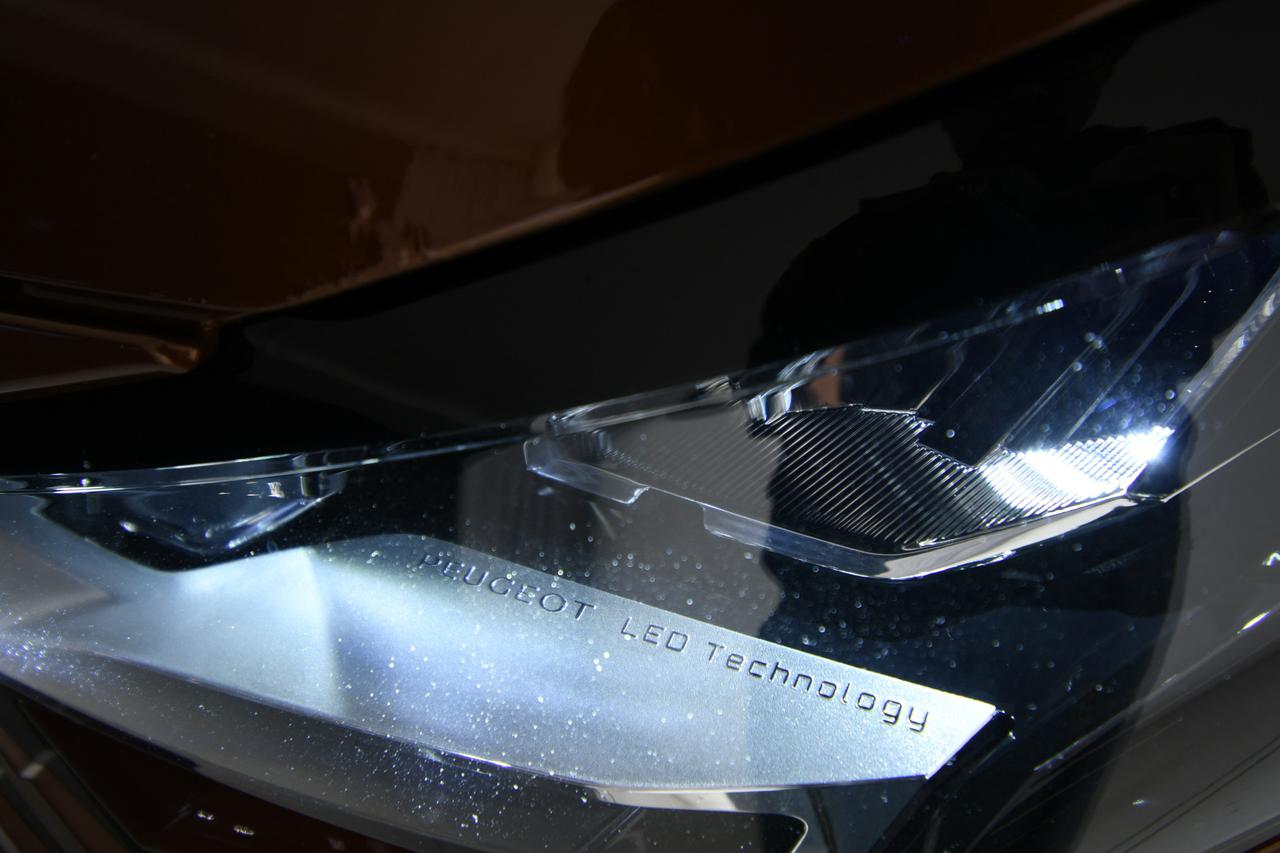 PEUGEOT 5008 1.5 bluehdi Allure s&s 130cv CAMERA+APP CONNECT