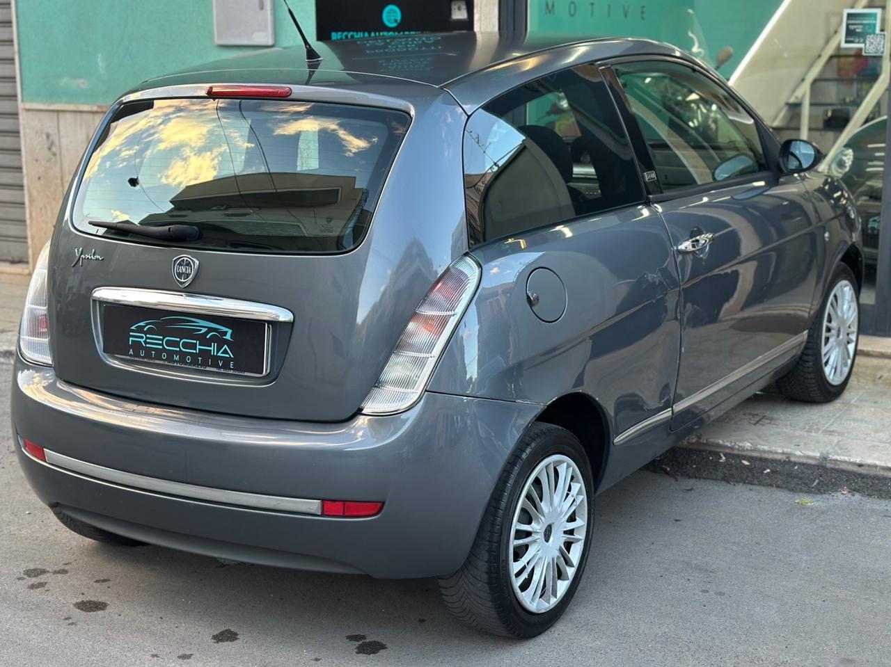 Lancia Ypsilon 1.3 MULTIJET 75CV Diva neopatentati ok