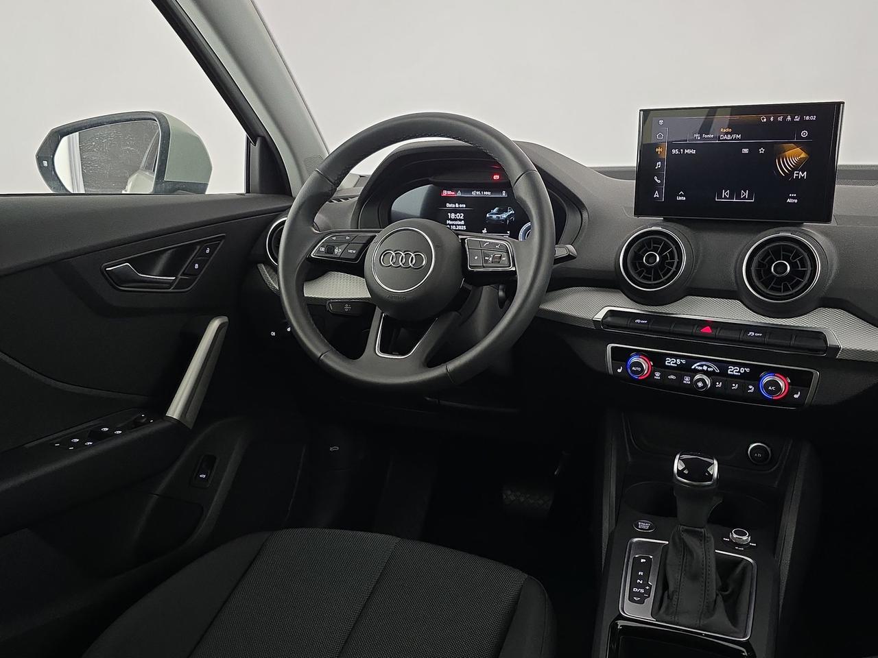 Audi Q2 35 2.0 tdi business advanced s-tronic