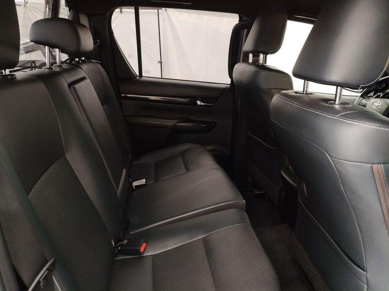 Toyota Hilux 2.4 D-4D A/T 4WD 4 porte Double Cab Executive+