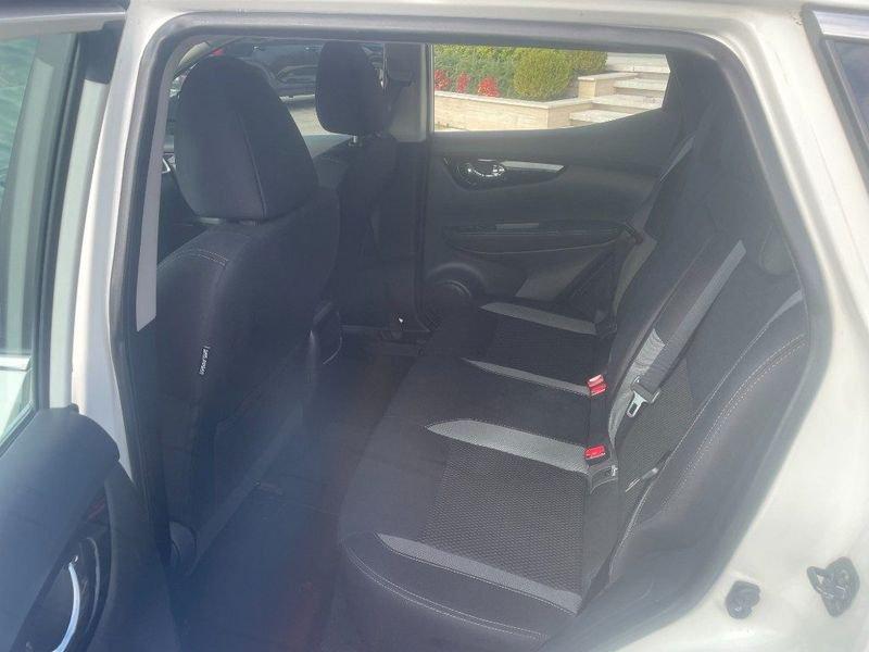 Nissan Qashqai 1.6 dCi 2WD C.AUTOMATICO 1°PROP-GARANZIA-KM CERTIF