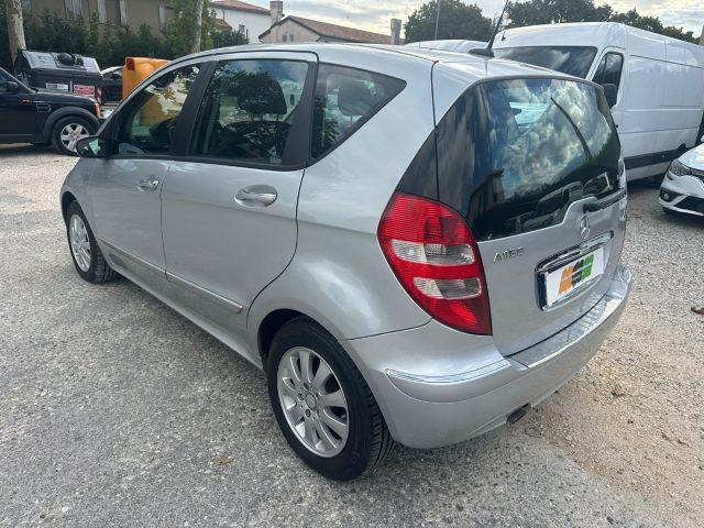 MERCEDES-BENZ A 150 Elegance