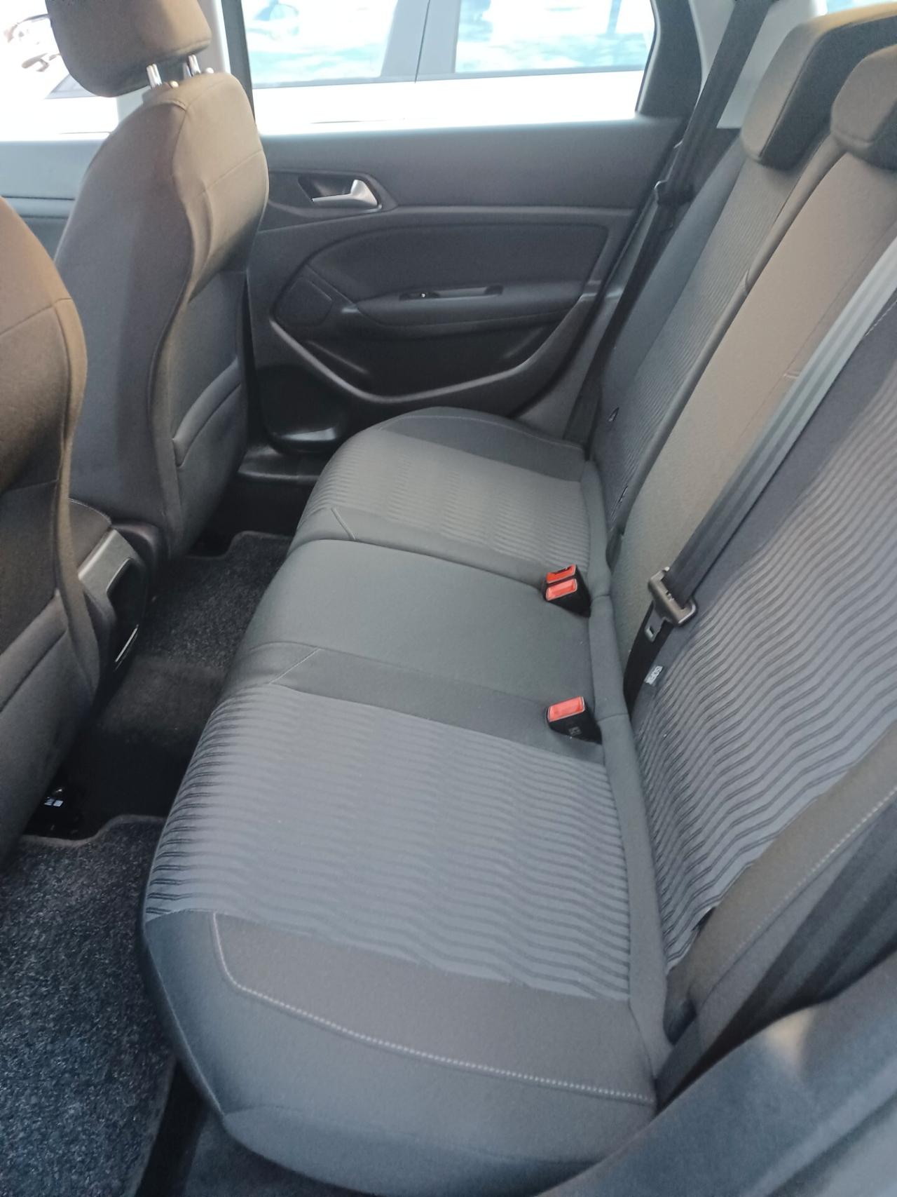 Peugeot 308 1..6 HDI 115CV ALLURE S.W.