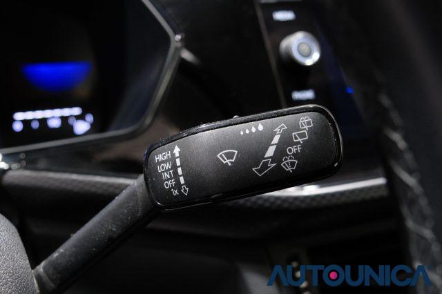 VOLKSWAGEN T-Cross 1.0 TSI 110 CV DSG STYLE NEOPATENTATI