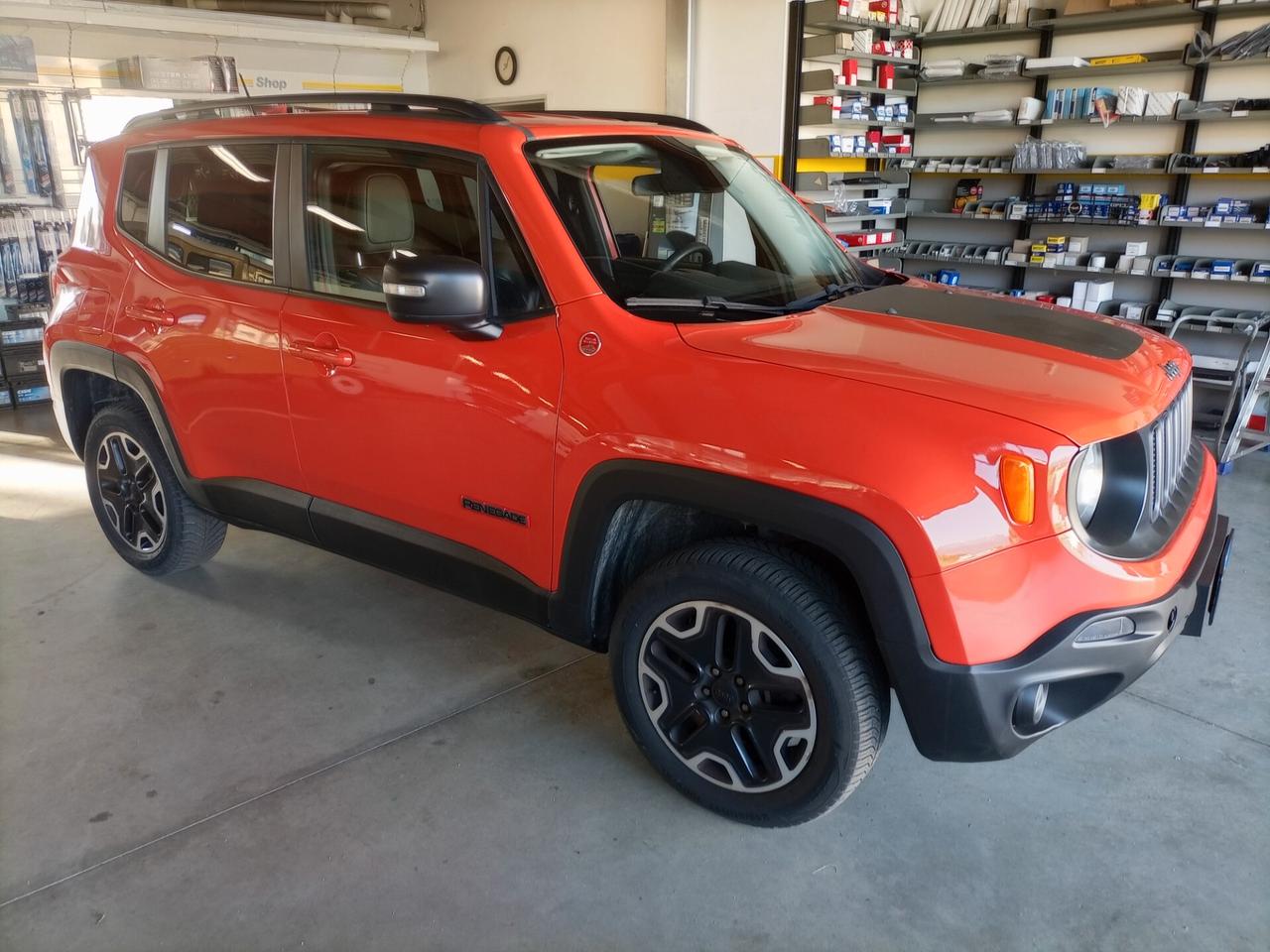 Jeep Renegade 2.0 Mjt 170CV 4WD Active Drive Low Trailhawk - gancio traino