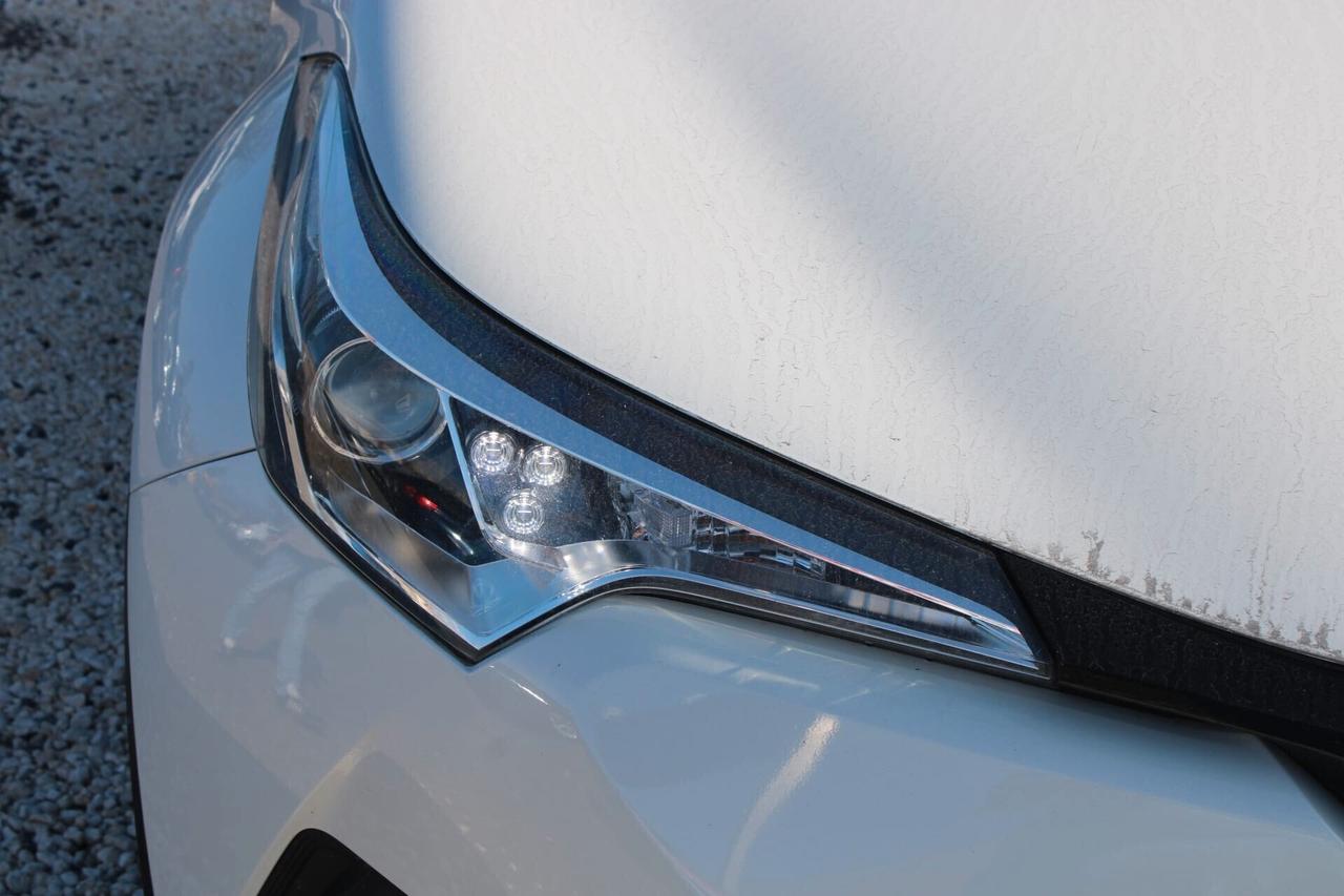 Toyota C-HR 1.8 Hybrid E-CVT Trend