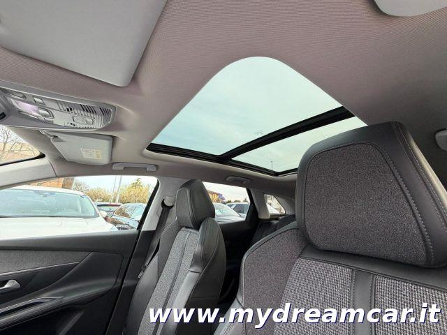 PEUGEOT 3008 BlueHDi 130 S&S Allure