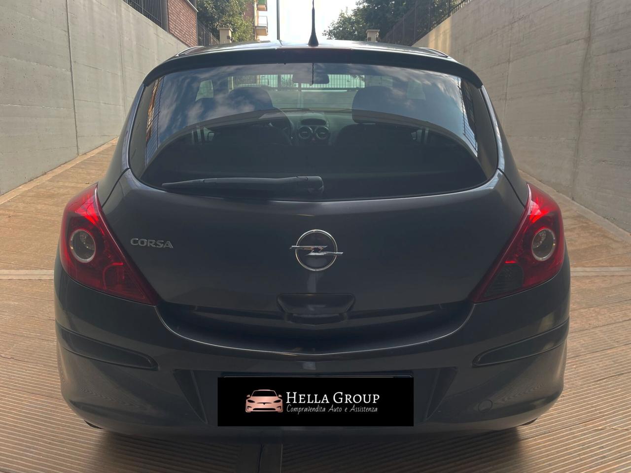 Opel Corsa 1.2 3 porte Club