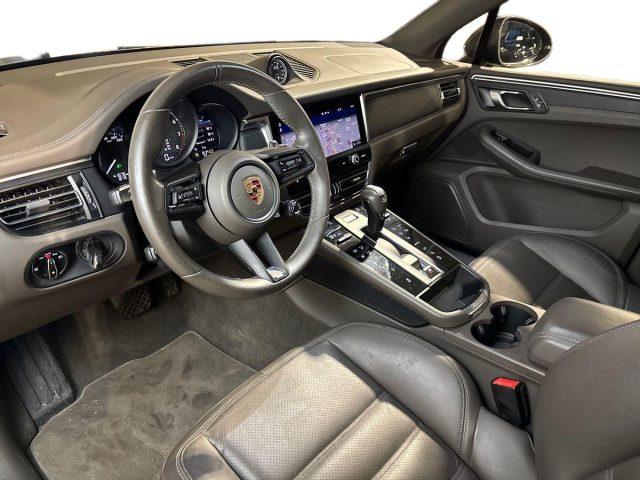 PORSCHE Macan 2.0 T