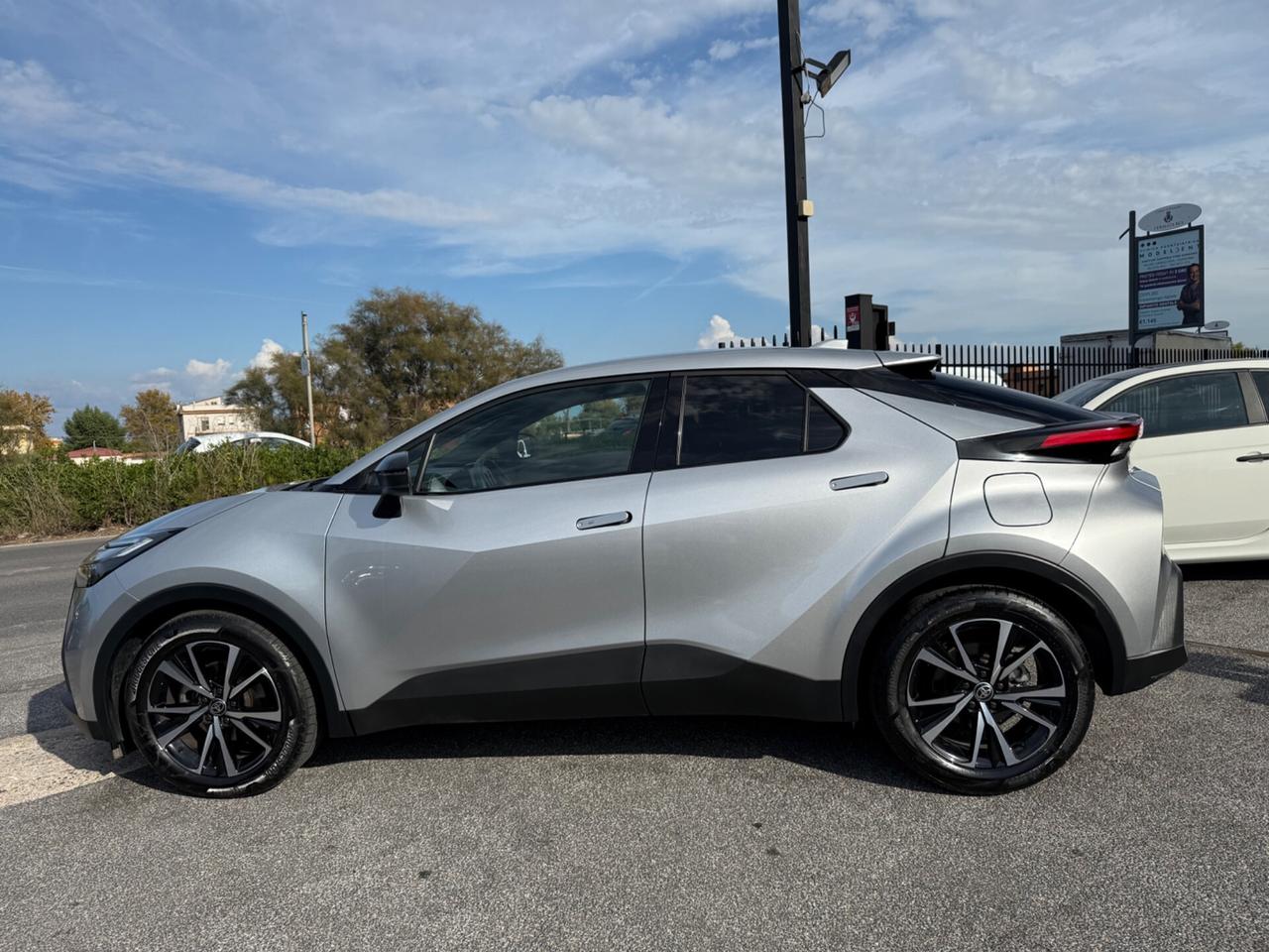 Toyota C-HR 1.8 hev Trend fwd e-cvt Vettura Aziend