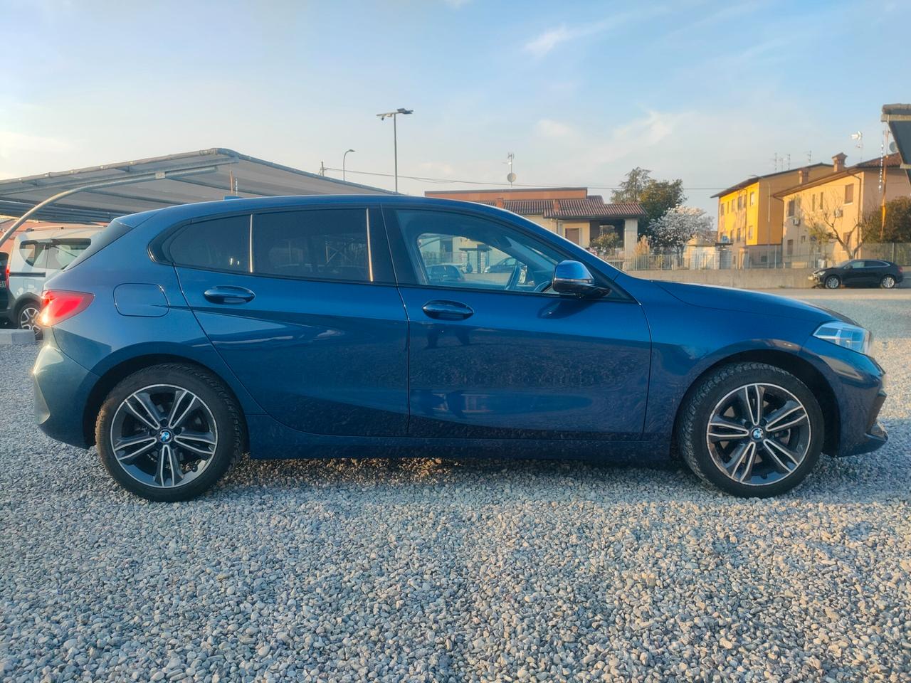 Bmw 116 116d 5p. Sport AUTOMATICO NEOPATENATI
