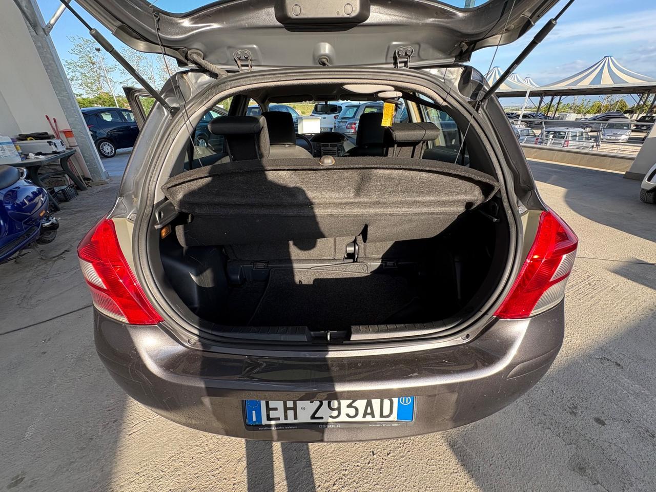 Toyota Yaris 1.0 5 porte Sol