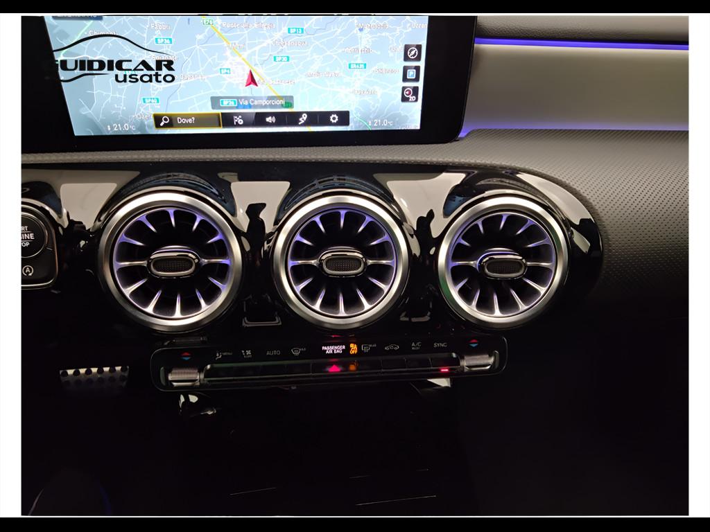 Mercedes-Benz CLA Sh.Brake - X118 - CLA Shooting Brake 200 d Premium auto