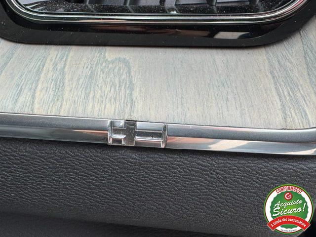 VOLVO XC60 B4 (d) AWD Inscription R.L.19" Sedili Pelle