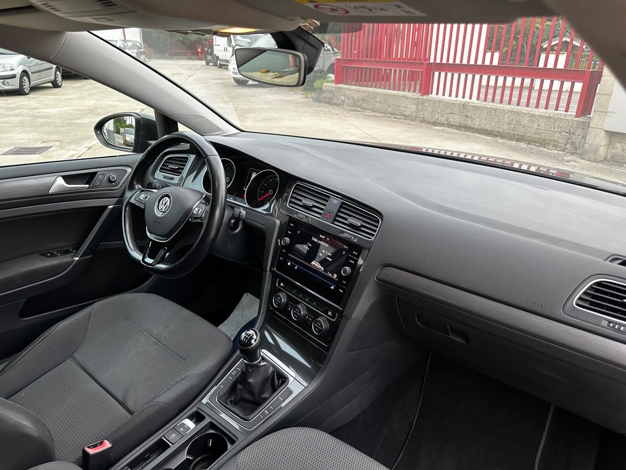 Volkswagen Golf Variant 1.0 TSI 115 CV Business BlueMotion Tech.
