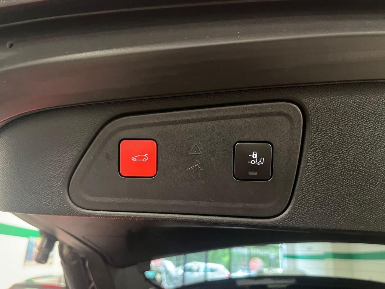 Peugeot 3008 BlueHDi 130 S&S EAT8 Allure