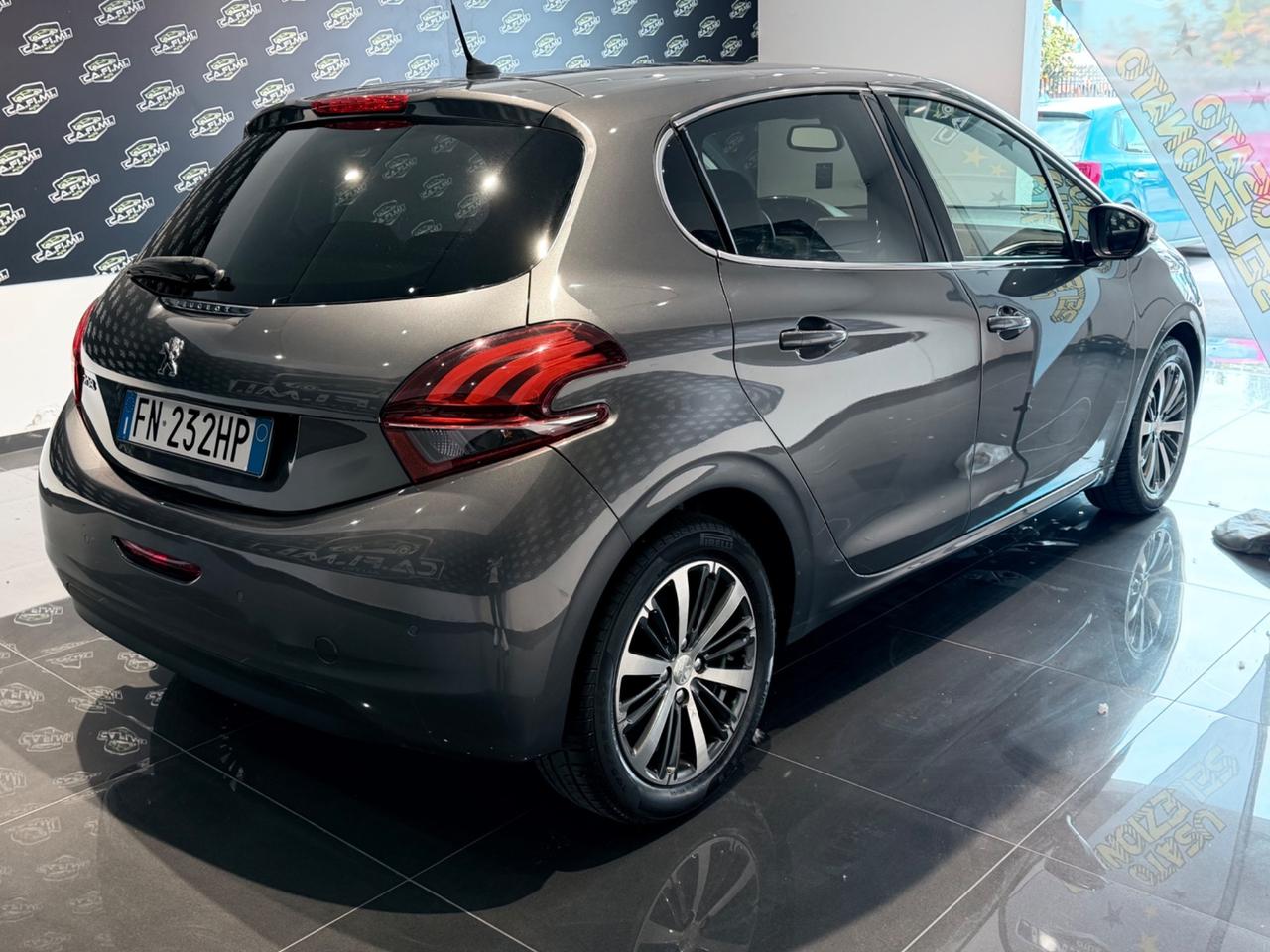 Peugeot 208 - 2018 PureTech 82 5p. GPL Allure
