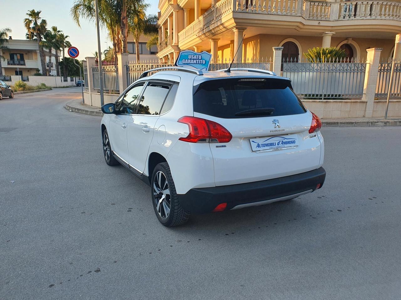 Peugeot 2008 1.6 BlueHDi 100 cv Allure