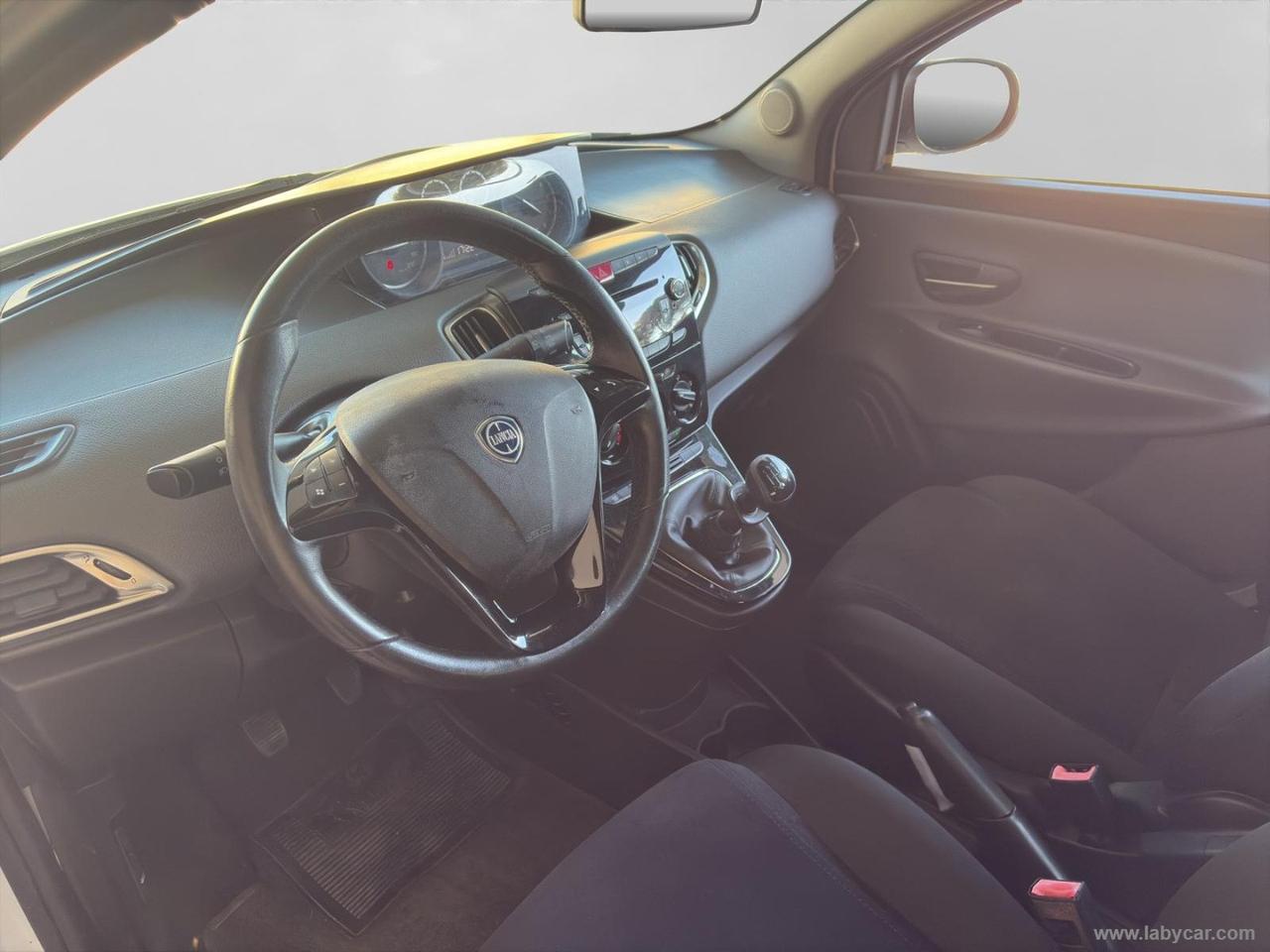 LANCIA Ypsilon 0.9 T.Air 85CV 5p. Met.Ec. Gold