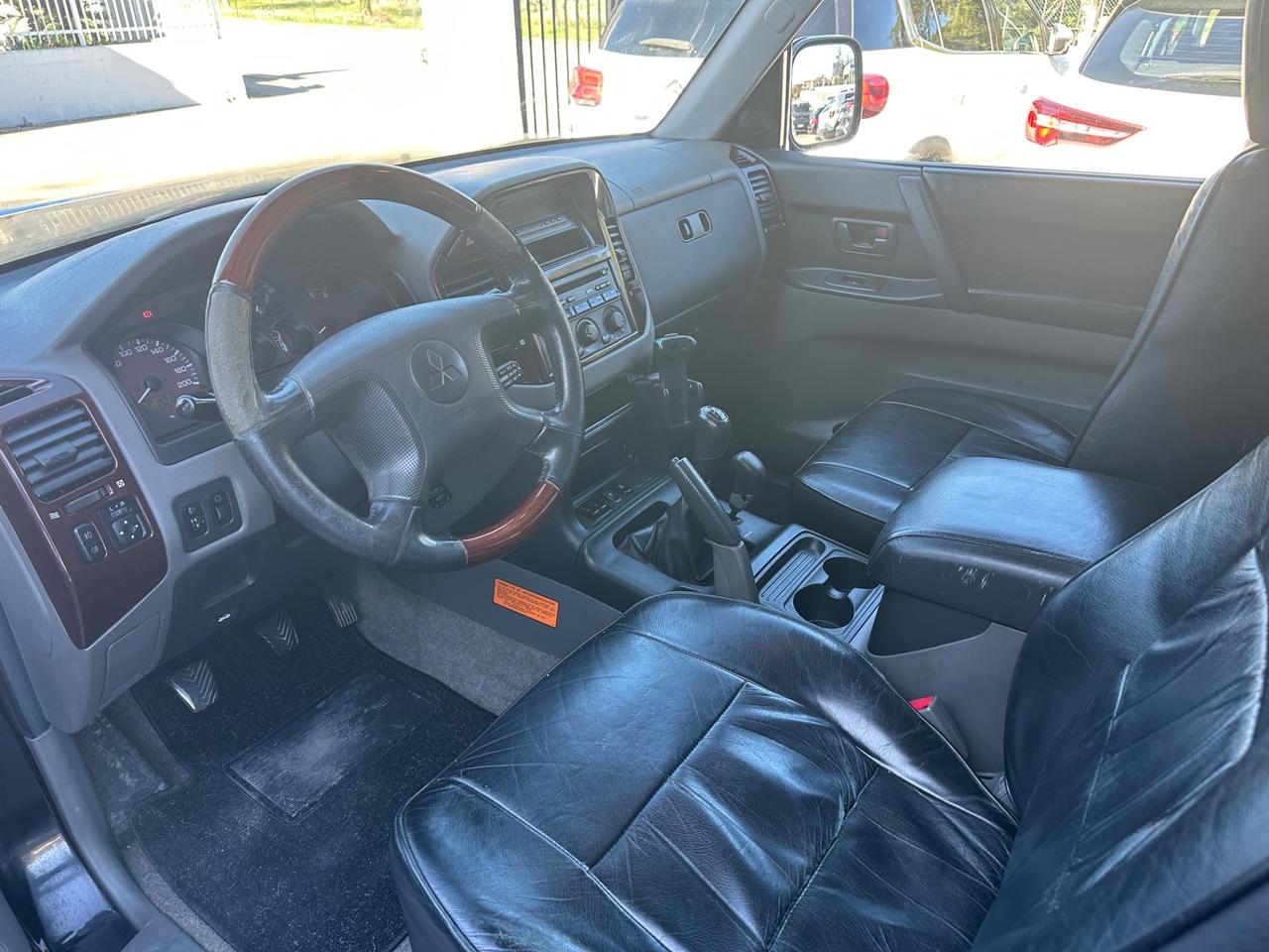 Mitsubishi Pajero 3.2 DI-D 16V 3p. Intense