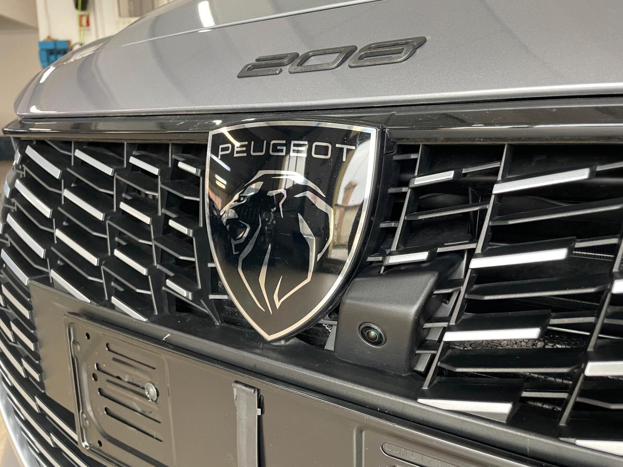 Peugeot 208 PureTech 100cv 5 porte Allure