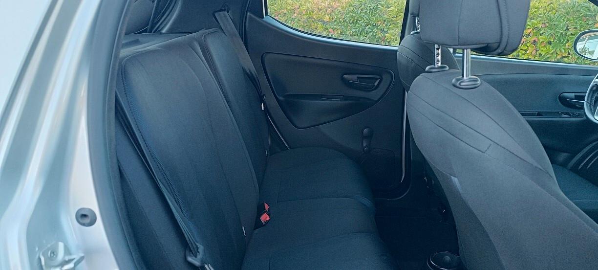 Lancia Ypsilon 1.0 FireFly 5 porte S&S Hybrid Ecochic Gold