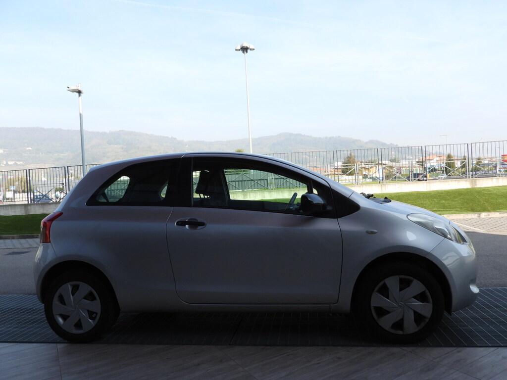 Toyota Yaris 3 Porte 1.0 Now