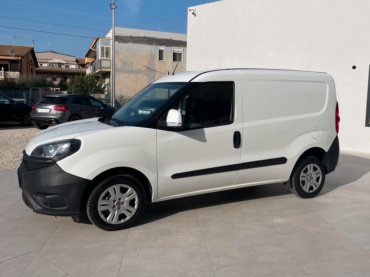 Fiat Doblò 3 Posti 1.6 MjT 105Cv
