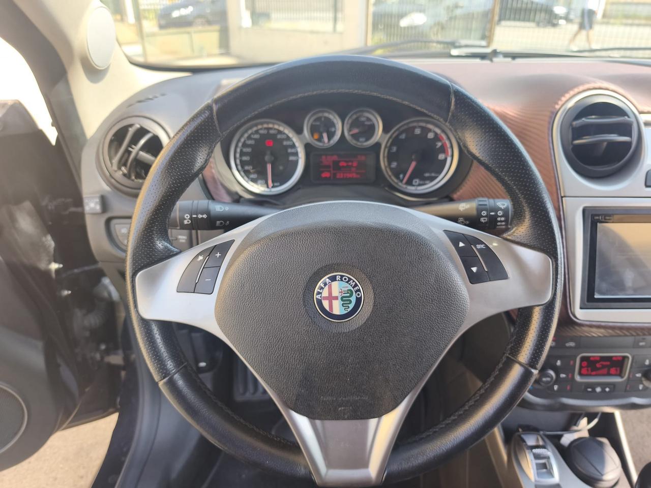 Alfa Romeo MiTo 1.4 T 155 CV Distinctive Sport Pack