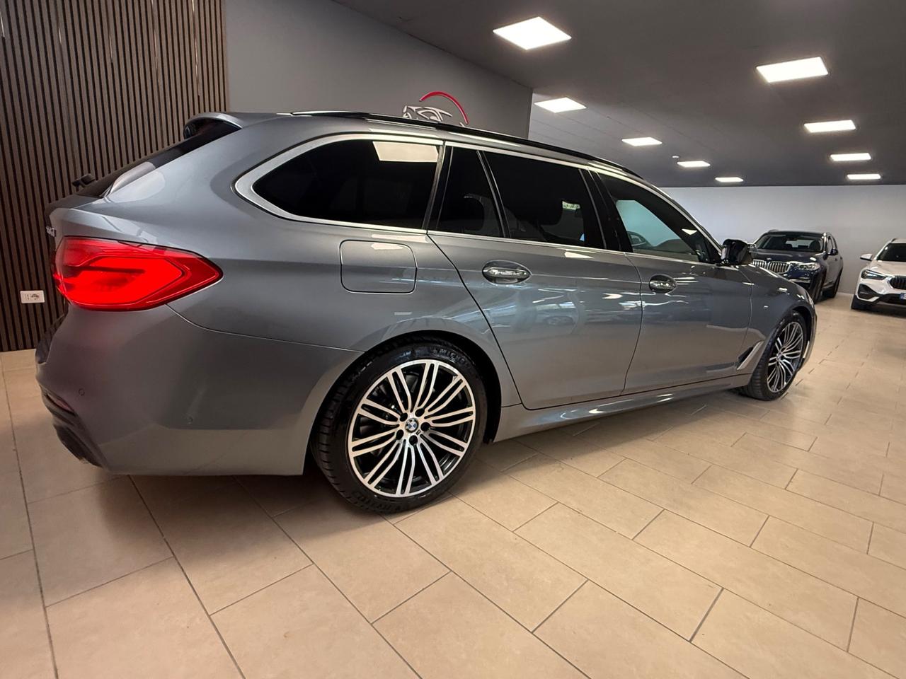 Bmw 530 530d xDrive Touring Msport