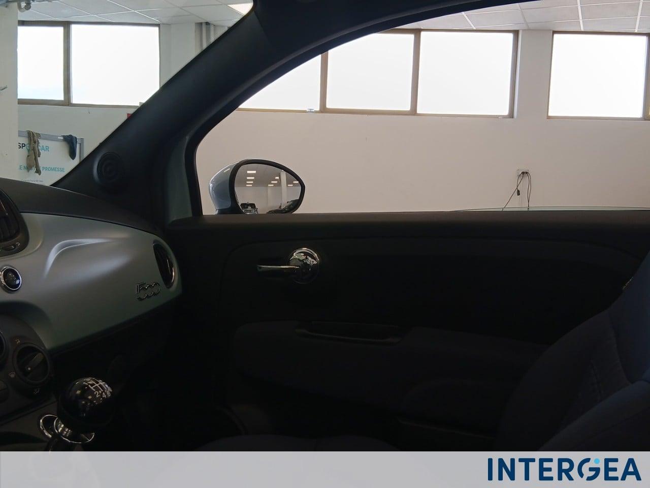 FIAT 500C 1.0 hybrid 70cv