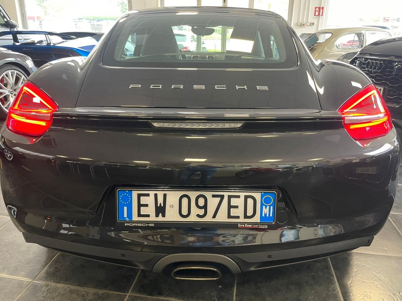 Porsche Cayman 2.7