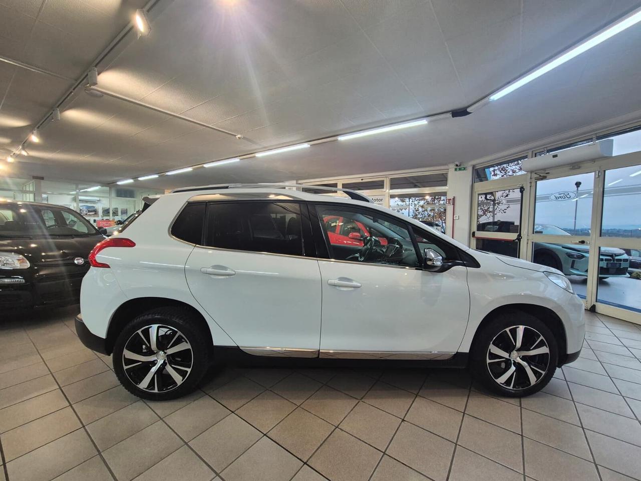 Peugeot 2008 BlueHDi 100 Allure