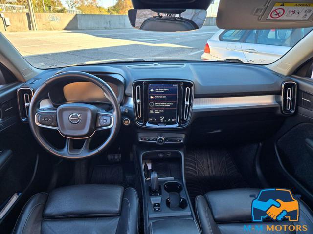 VOLVO XC40 D4 AWD Geartronic Momentum