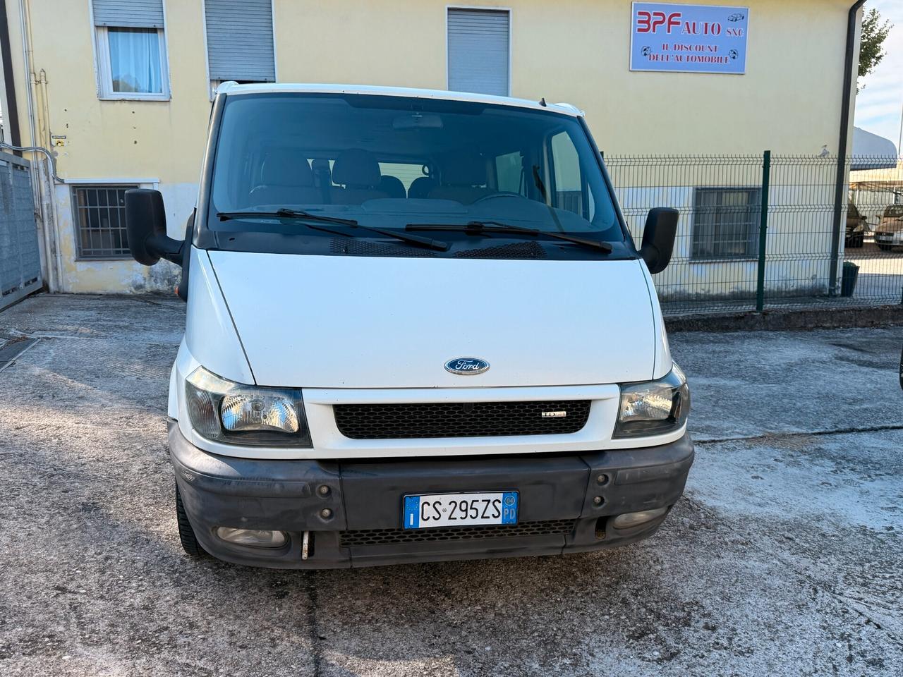 Ford Transit 2.0 Tdci 9 Posti Gancio Traino 18q