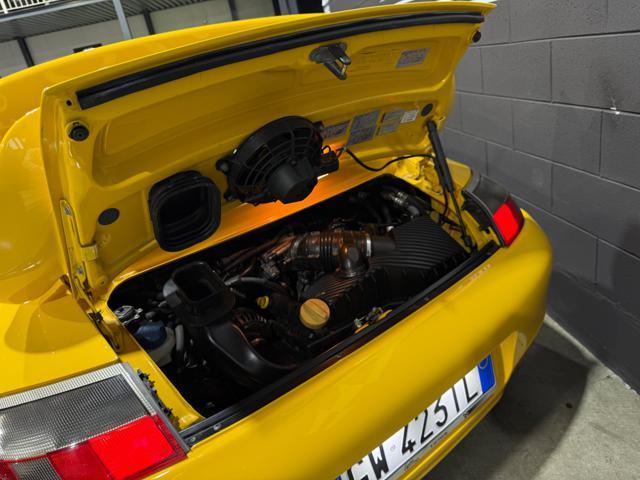 PORSCHE 911 KIT GT3 YELLOW DAVVERO UNICA