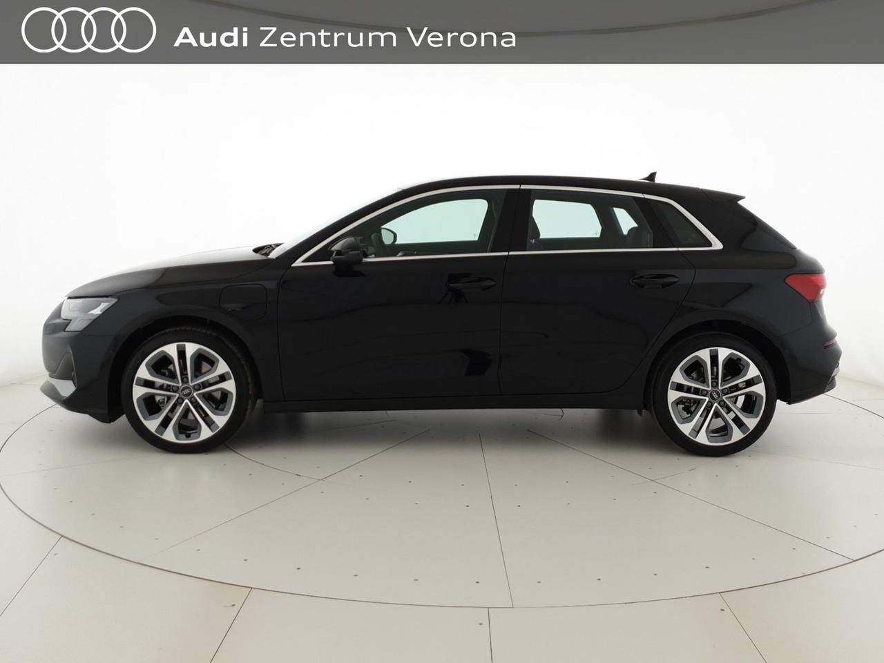 Sportback 40TFSIe 204CV S tronic Business Advanced