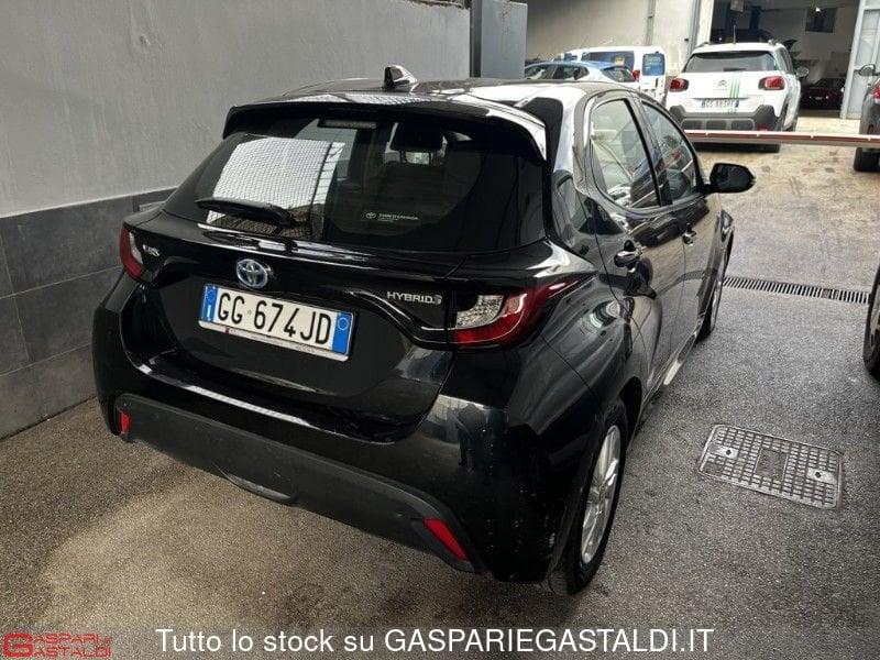 Toyota Yaris Hybrid 1.5h Business