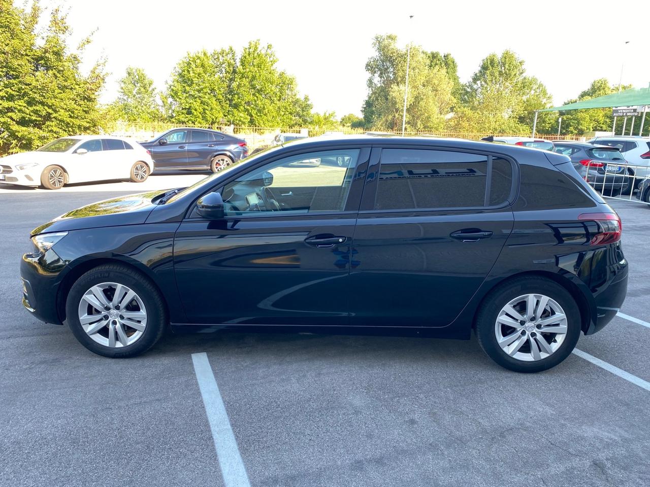 Peugeot 308 My21 Berlina 1.5 130 CV AUTOMATICA NAVI
