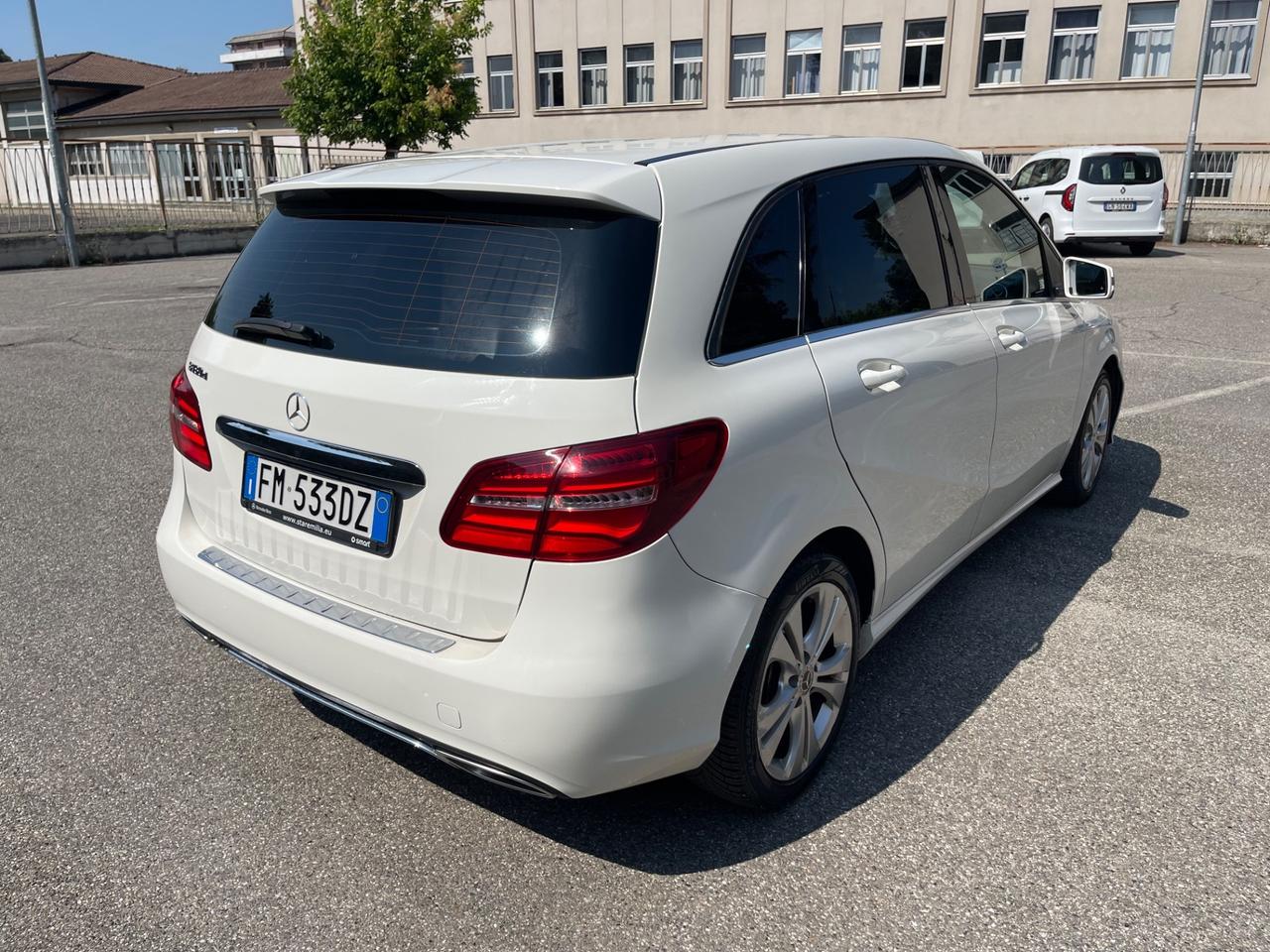 Mercedes-benz B 180 B 180 d Automatic Business
