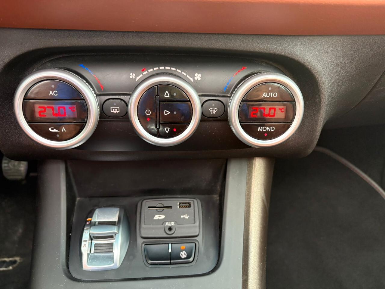 ALFA ROMEO GIULIETTA 2.0 JTDm-2 150 CV TETTO APRIBILE