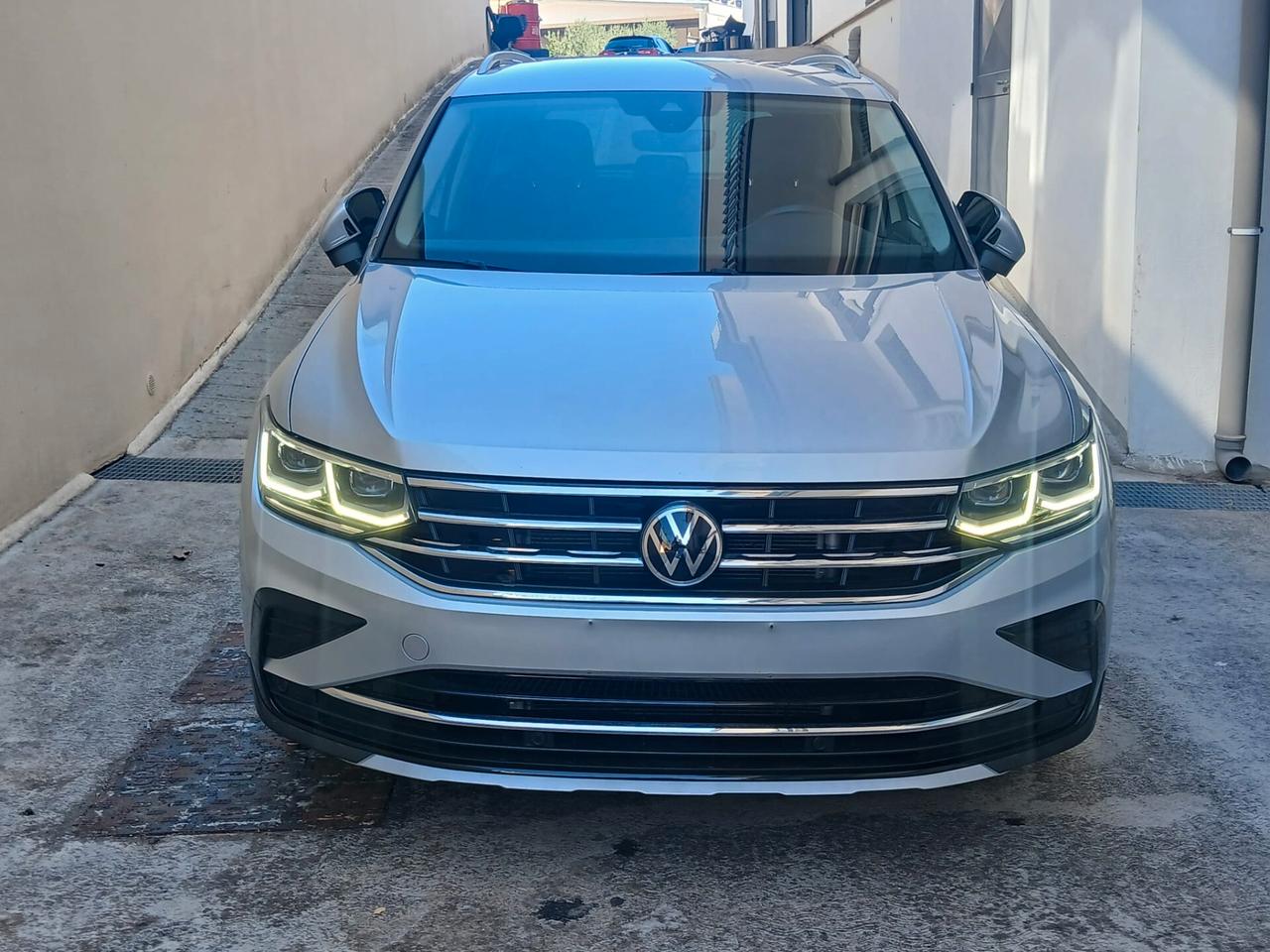 Volkswagen Tiguan 2.0 TDI 150 CV SCR DSG 4MOTION Elegance