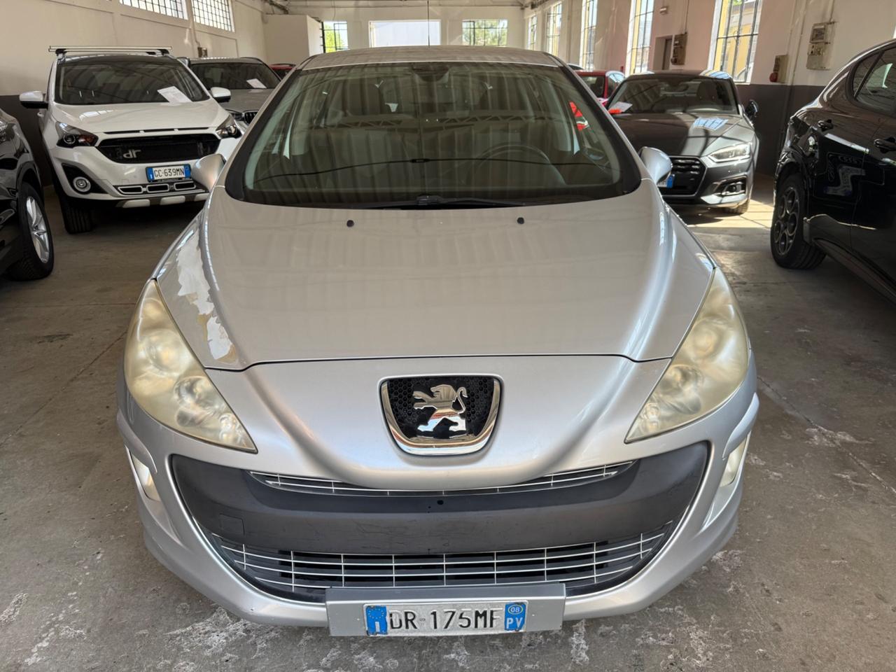 Peugeot 308 1.6 VTi 120CV 5p. Premium