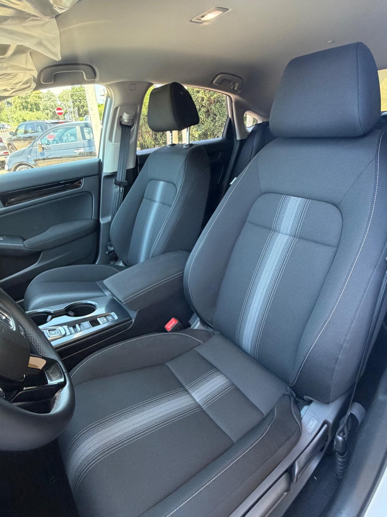 Honda Civic 2.0 Hev eCVT Elegance