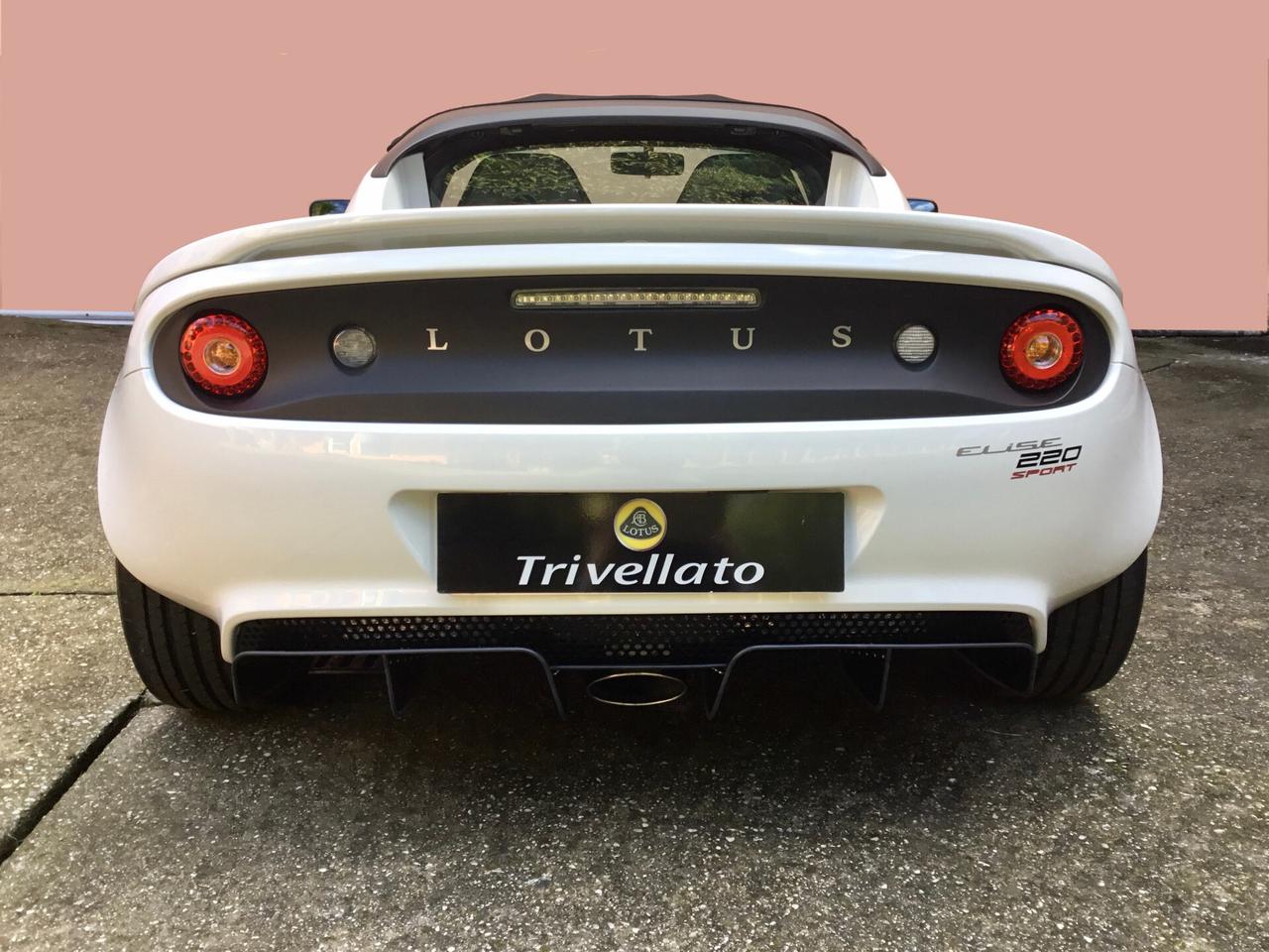 Lotus Elise Sport 220