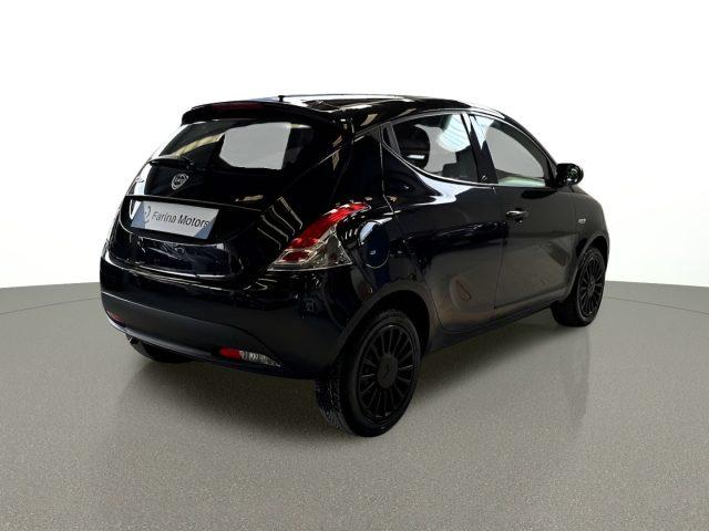 LANCIA Ypsilon 1.2 69 CV Elefantino Blu NEOPAT. - Bluetooth - USB